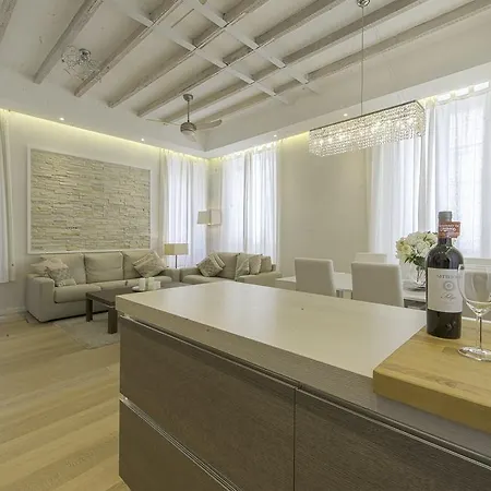 Modern Como